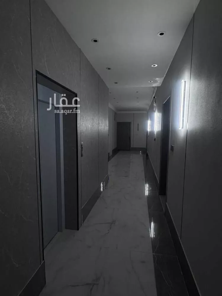 عمارة للإيجار في شارع  طريق الملك فيصل, حي المطار, مدينة عرعر, منطقة الحدود الشماليه صورة 3