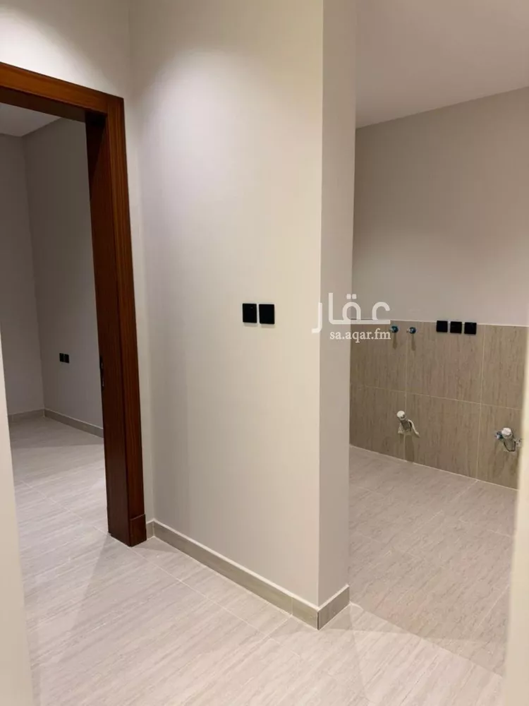 فيلا للبيع في شارع عمر بن أبي بكر, حي المهدية, مدينة الرياض, منطقة الرياض 15