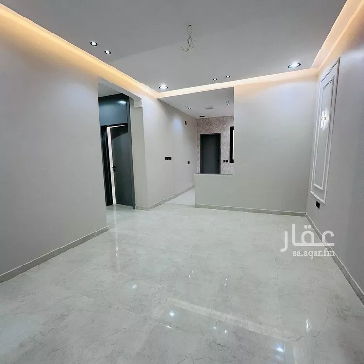 Floor for Sale in Riyadh Tuwaiq 17
