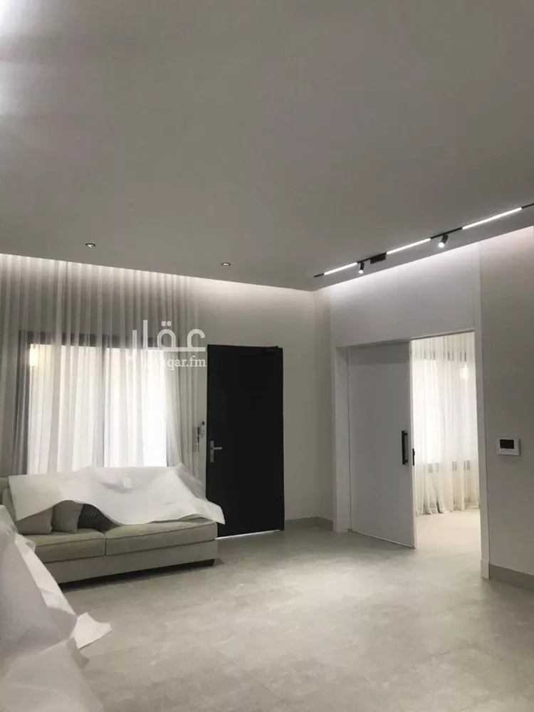 Villa for Sale in Riyadh Al Yarmouk 8