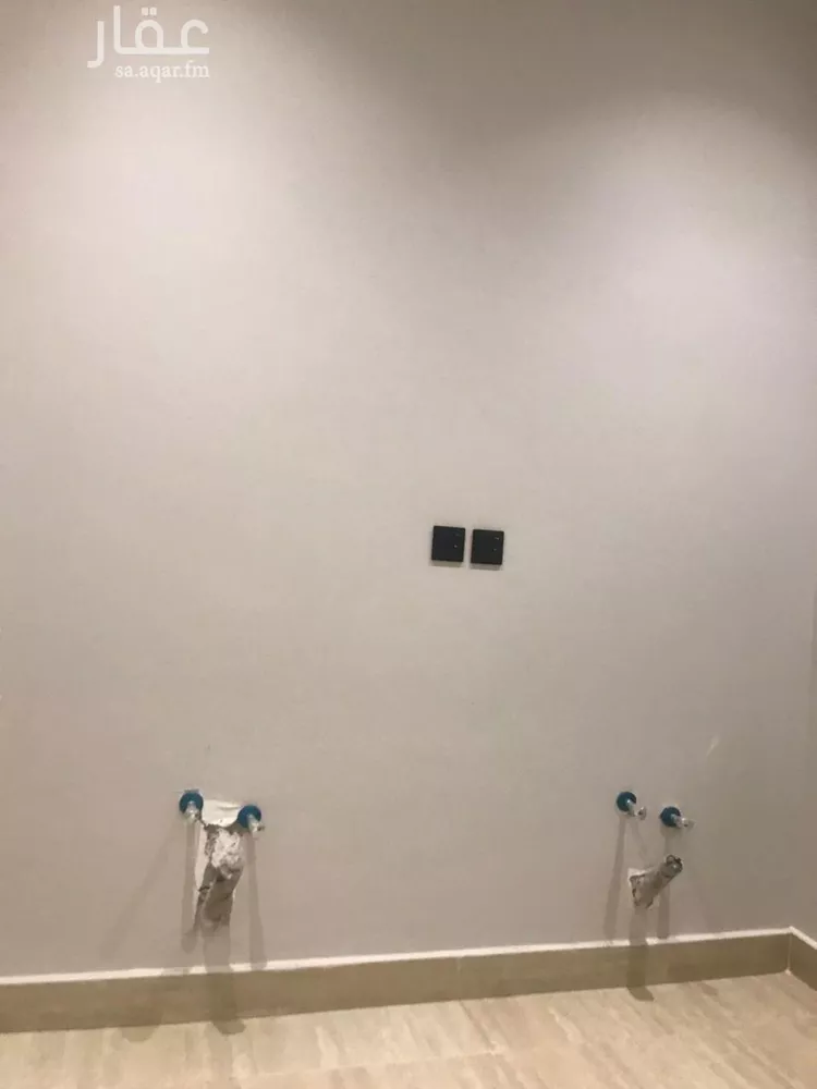Floor for Sale in Riyadh King Faisal 17