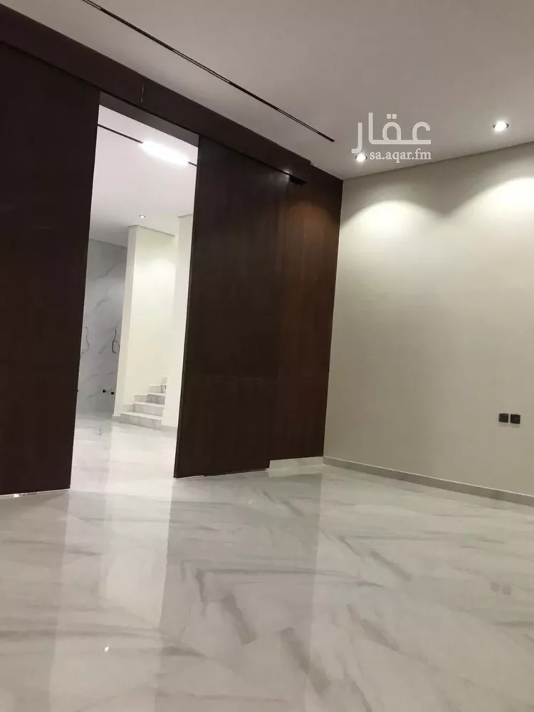 دور للبيع في شارع أبي الفتوح الهمذاني, حي الخليج, مدينة الرياض, منطقة الرياض صورة 3