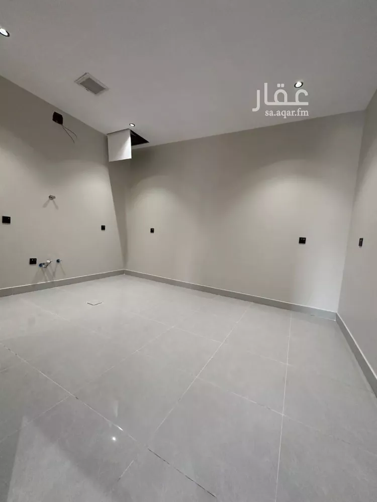 دور للبيع في شارع عبدالعزيز العباسي, حي الملك فيصل, مدينة الرياض, منطقة الرياض صورة 5