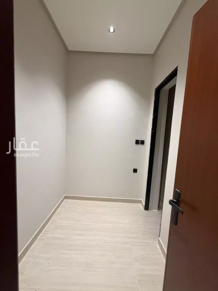فيلا للبيع في شارع عمر بن أبي بكر, حي المهدية, مدينة الرياض, منطقة الرياض 7