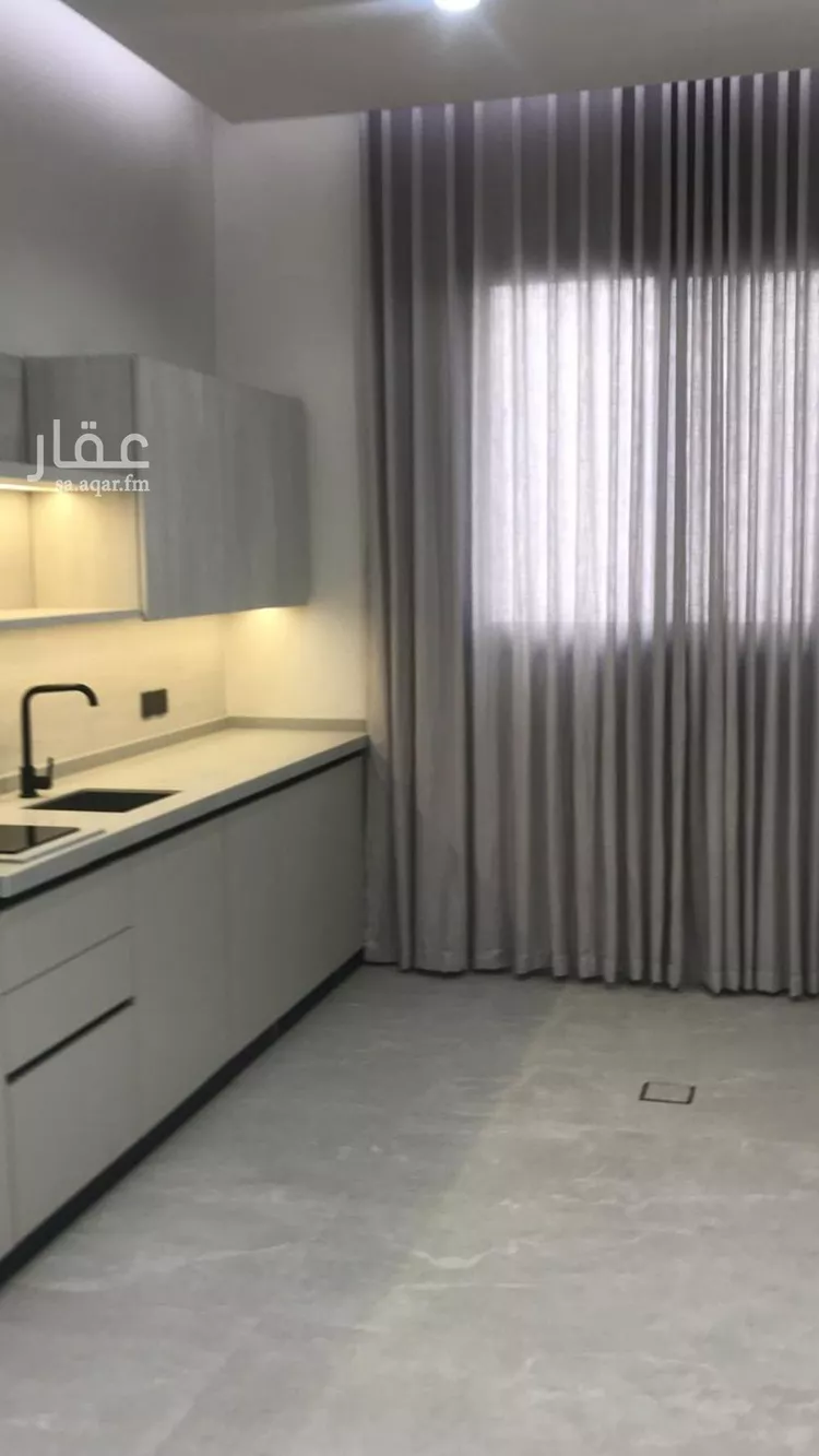 Villa for Sale in Riyadh Al Yarmouk 27