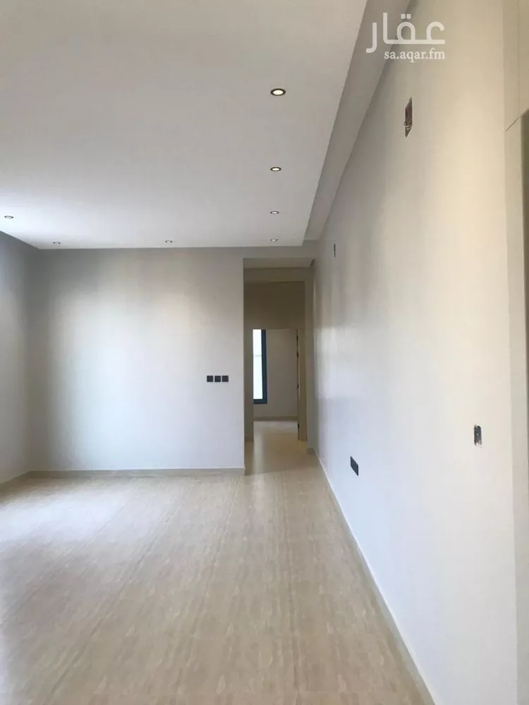 Floor for Sale in Riyadh King Faisal 9