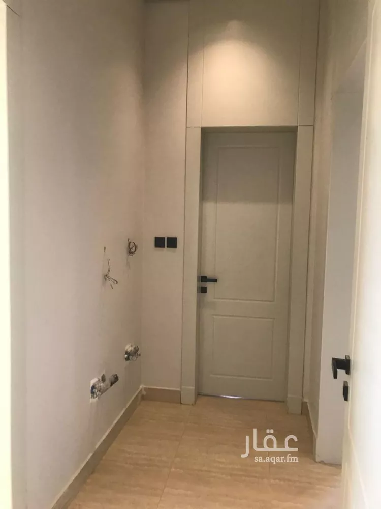 Floor for Sale in Riyadh King Faisal 15