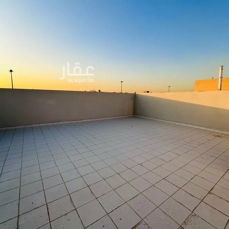 Floor for Sale in Riyadh Tuwaiq 14