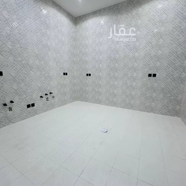 فيلا للبيع في شارع القاسم بن يوسف السبتي, حي العوالي, مدينة الرياض, منطقة الرياض 17
