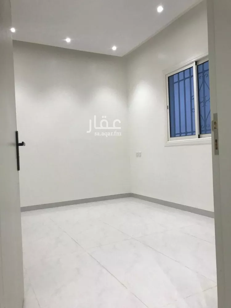 فيلا للبيع في شارع طلال بن جبر, حي النهضة, مدينة الرياض, منطقة الرياض 6