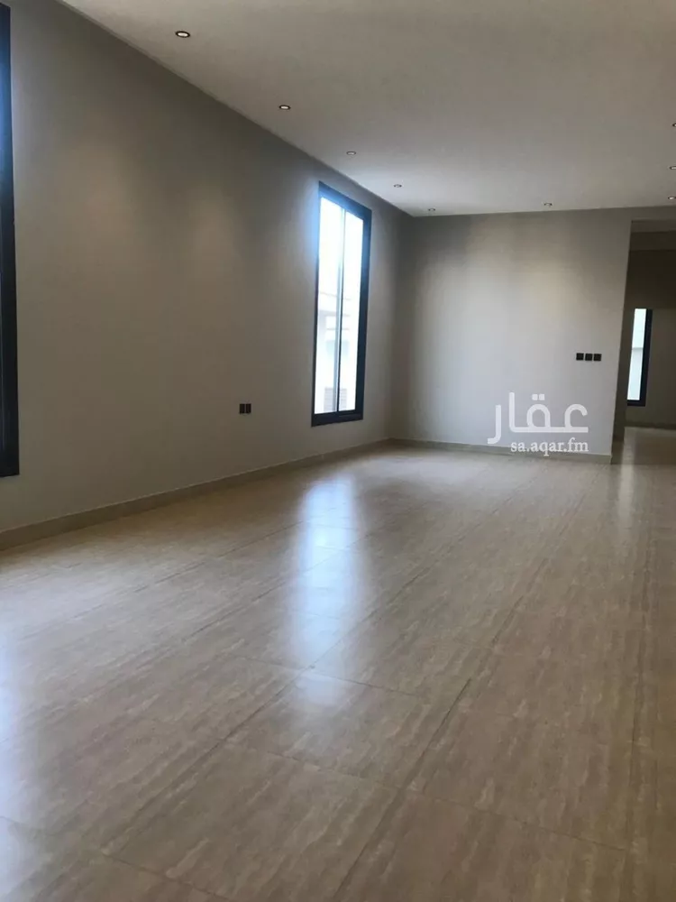 Floor for Sale in Riyadh King Faisal 10