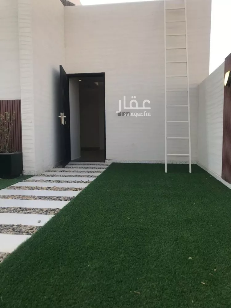 Villa for Sale in Riyadh Al Yarmouk 23
