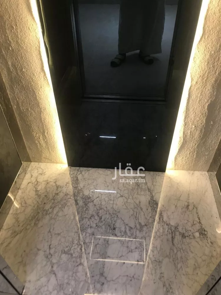Villa for Sale in Riyadh Al Yarmouk 14