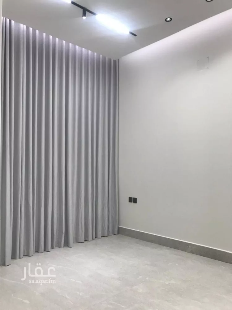 Villa for Sale in Riyadh Al Yarmouk 17
