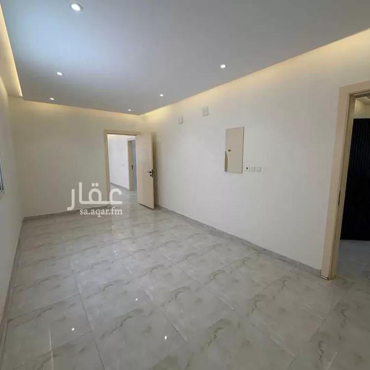 دور للبيع في شارع الميناء, حي الدار البيضاء, مدينة الرياض, منطقة الرياض 9