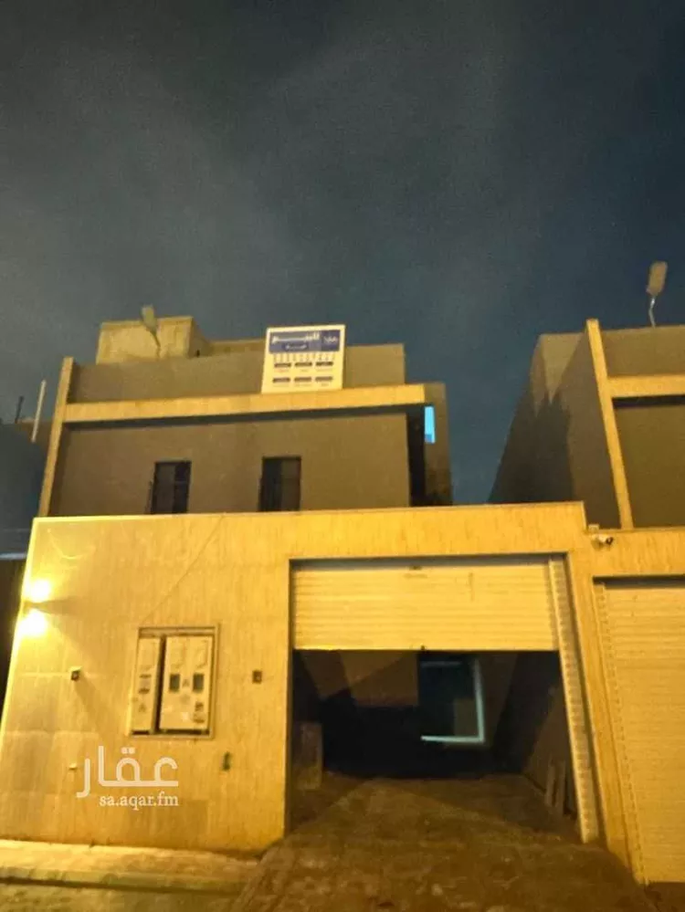 دور للبيع في شارع الداخلة, حي الدار البيضاء, مدينة الرياض, منطقة الرياض