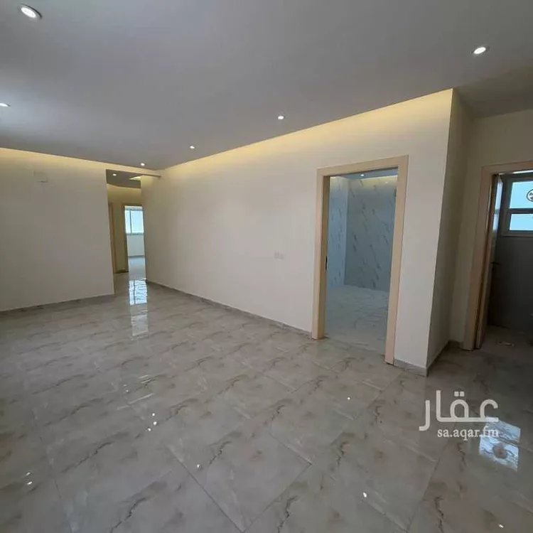 دور للبيع في شارع الميناء, حي الدار البيضاء, مدينة الرياض, منطقة الرياض 8