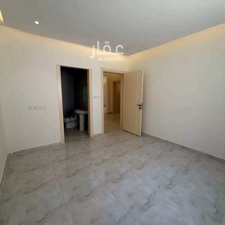 دور للبيع في شارع الميناء, حي الدار البيضاء, مدينة الرياض, منطقة الرياض 11