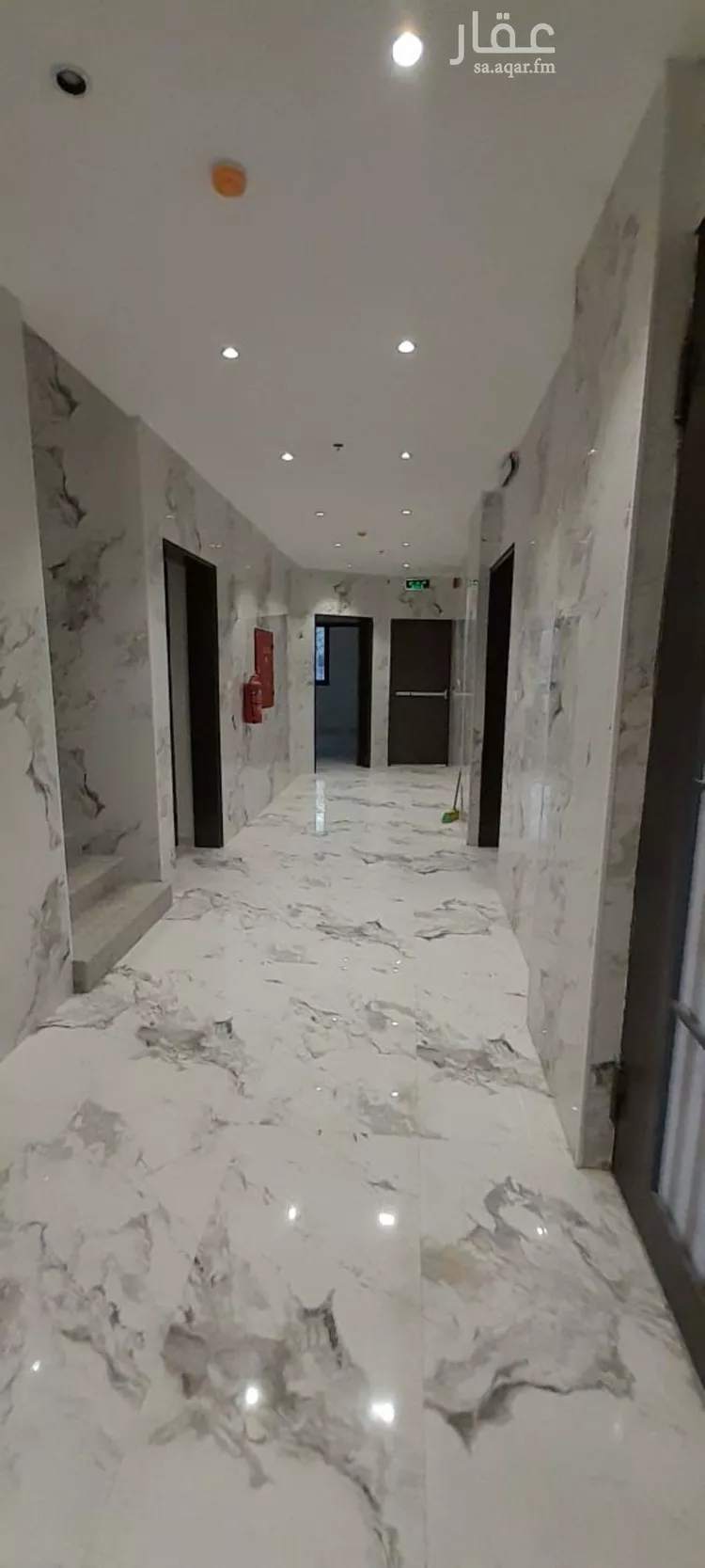 عمارة للإيجار في شارع إبراهيم بن أحمد القاضي, حي الدار البيضاء, مدينة الرياض, منطقة الرياض صورة 3