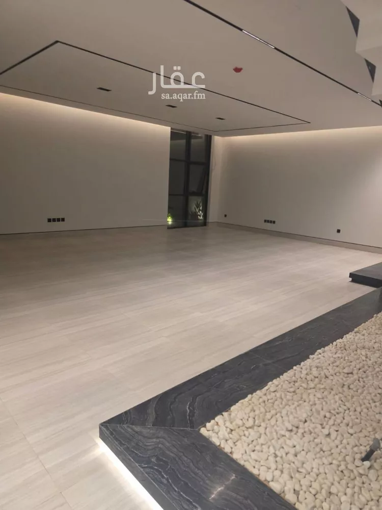 فيلا للبيع في شارع الزلال, حي الرائد, مدينة الرياض, منطقة الرياض 18