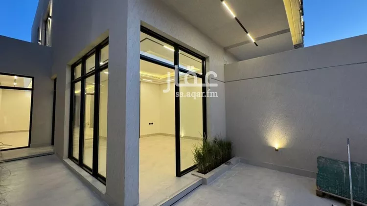Floor for Sale in Riyadh An Narjis 10