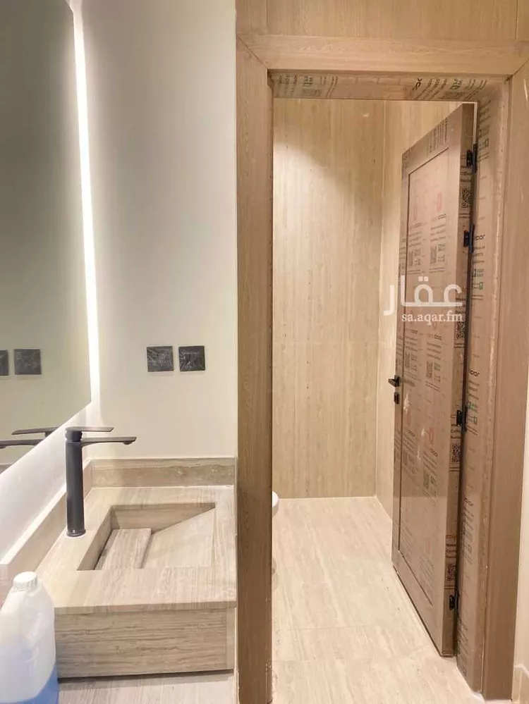 فيلا للبيع في شارع خليل بن عامر, حي المنار, مدينة الدمام, المنطقة الشرقية 12