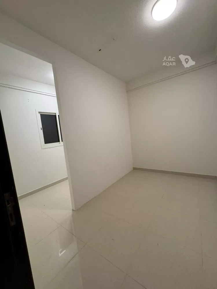 Floor for Rent in Riyadh Al Malqa 3