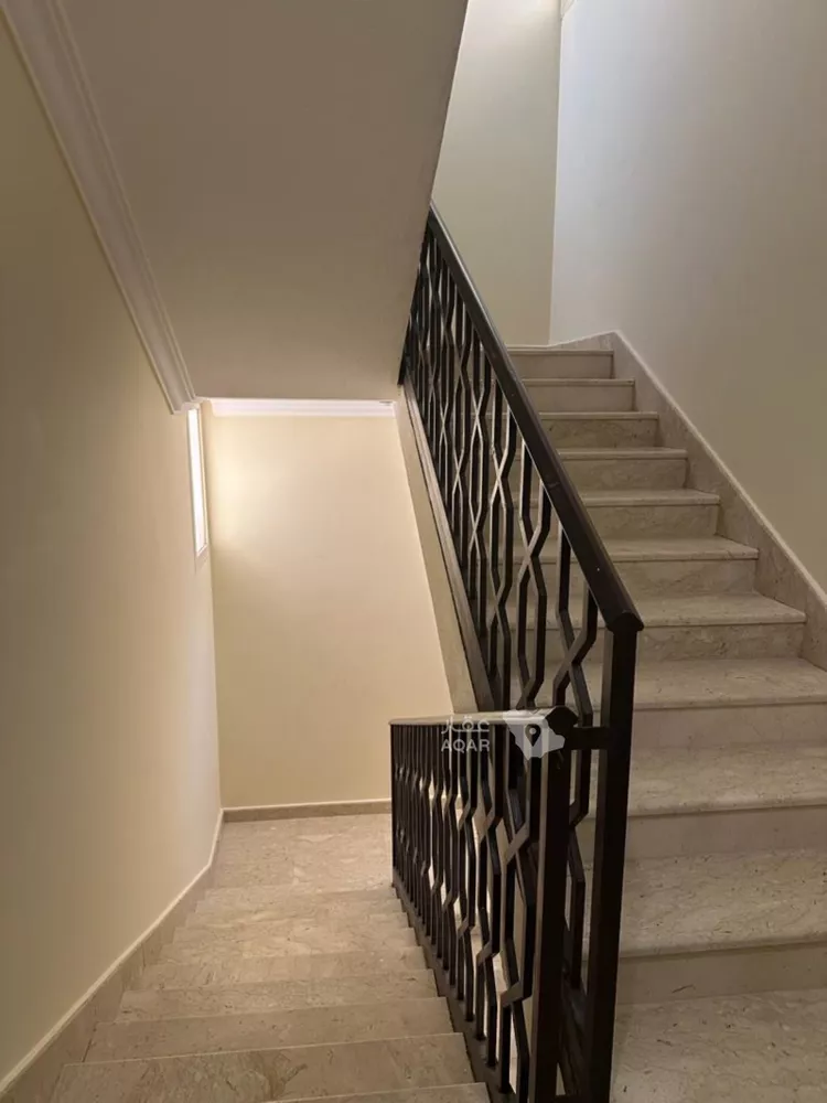Floor for Rent in Riyadh Al Yasmin 6