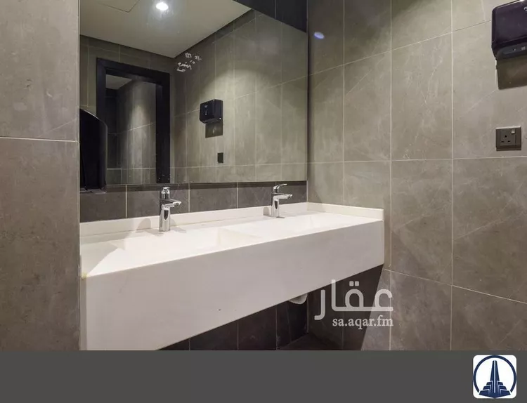 Commercial Office for Rent in Jeddah Al Khalidiyah صورة 3