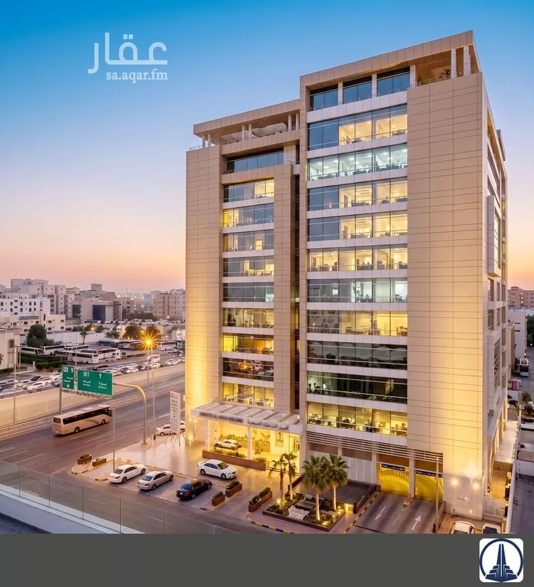 مكتب تجاري للإيجار في شارع منازل المتقين, حي الرويس, مدينة جدة, منطقة مكة المكرمة 1 صورة