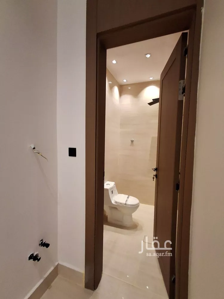 فيلا للبيع في شارع بيضاء نثيل, حي العريجاء الغربي, مدينة الرياض, منطقة الرياض 18