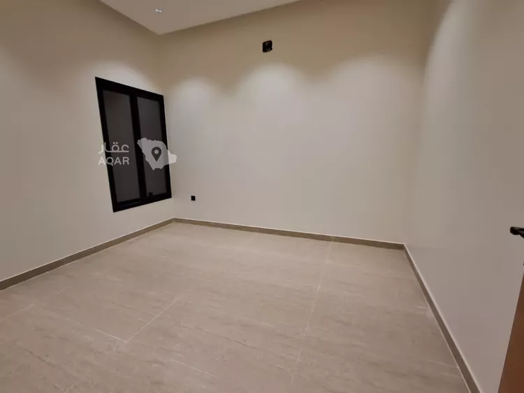 Floor for Sale in Riyadh Az Zahrah 11
