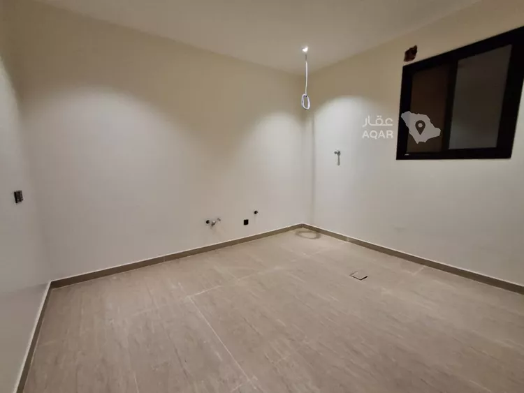 Floor for Sale in Riyadh Az Zahrah 10