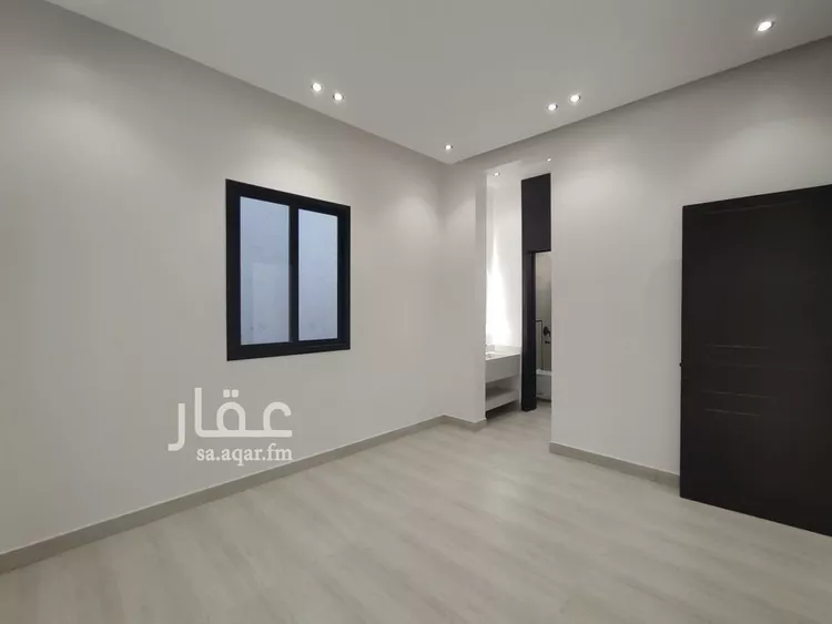فيلا للبيع في شارع محمد بن مقرن, حي العريجاء الأوسط, مدينة الرياض, منطقة الرياض صورة 4