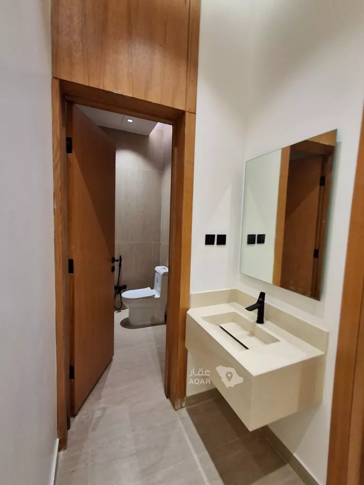 Floor for Sale in Riyadh Az Zahrah 13