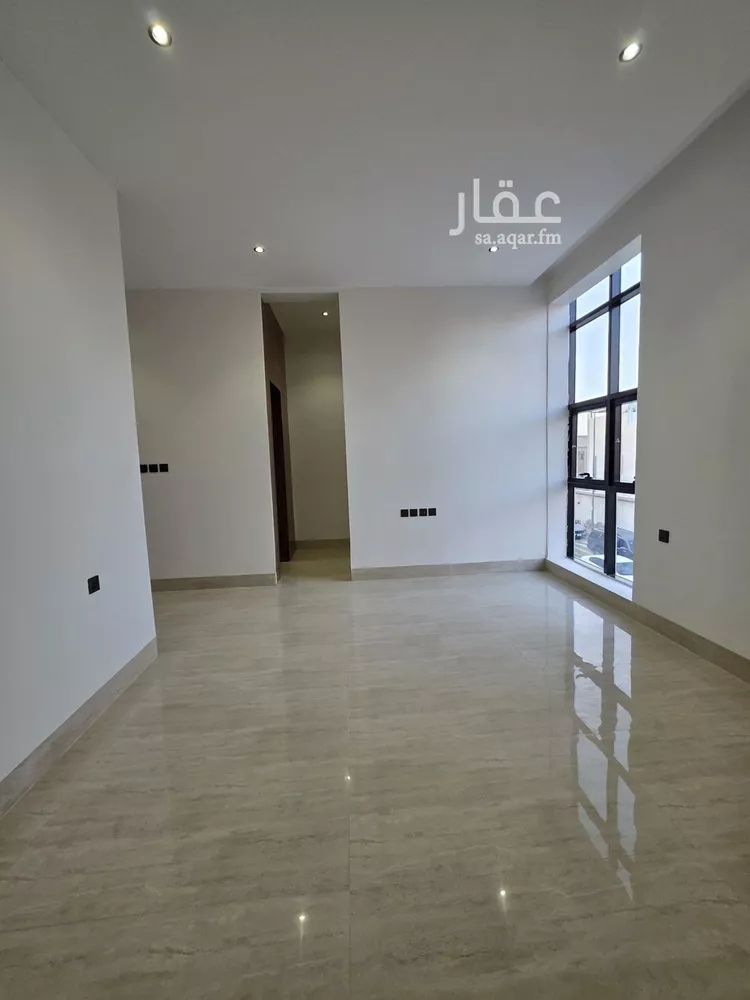 فيلا للبيع في شارع محمد بن مقرن, حي العريجاء الأوسط, مدينة الرياض, منطقة الرياض 6