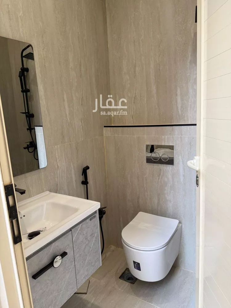 فيلا للبيع في شارع عبدالله الوعيل, حي السويدي الغربي, مدينة الرياض, منطقة الرياض 8