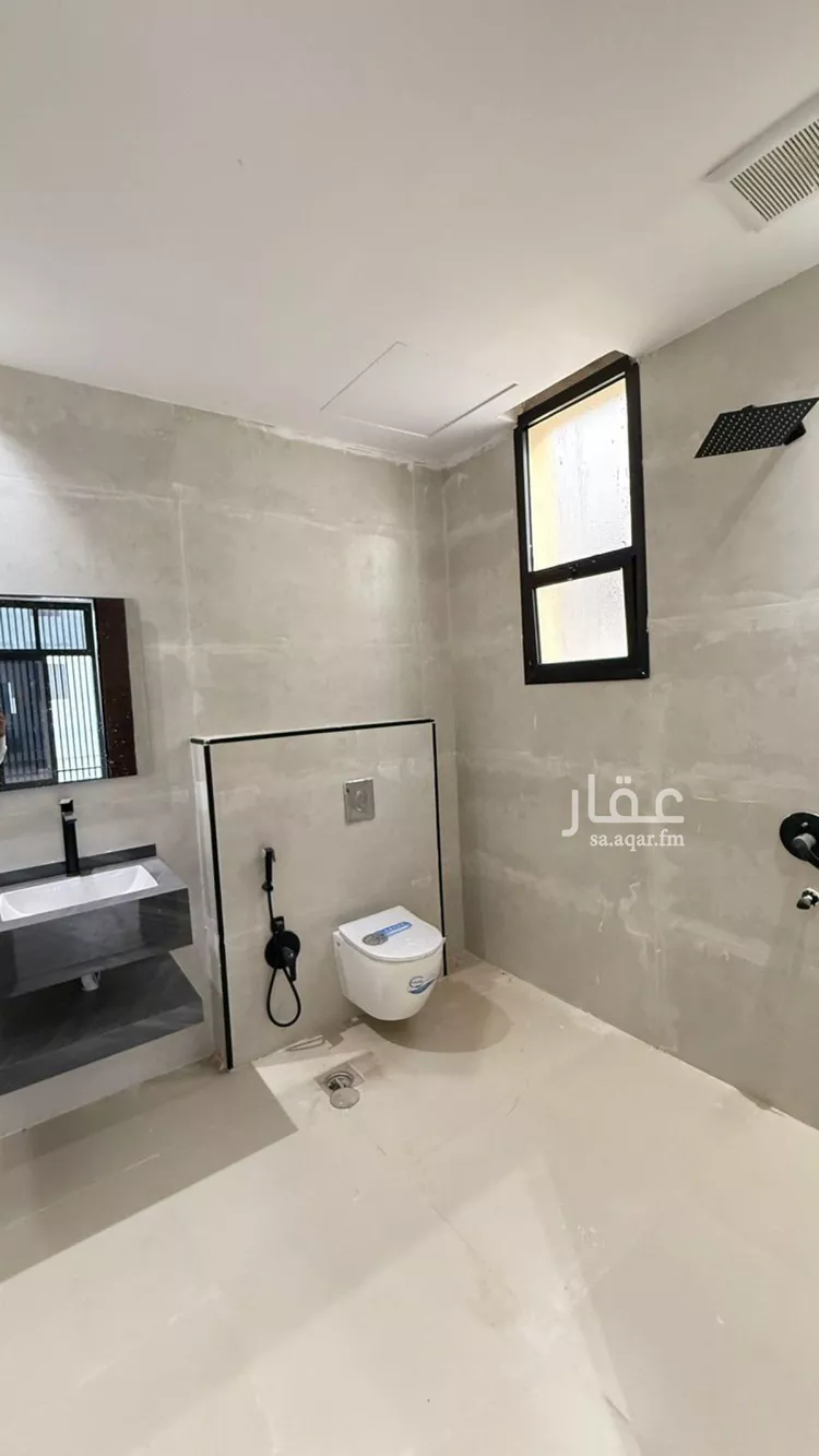 فيلا للبيع في شارع حسين الأبريقي, حي عكاظ, مدينة الرياض, منطقة الرياض صورة 5