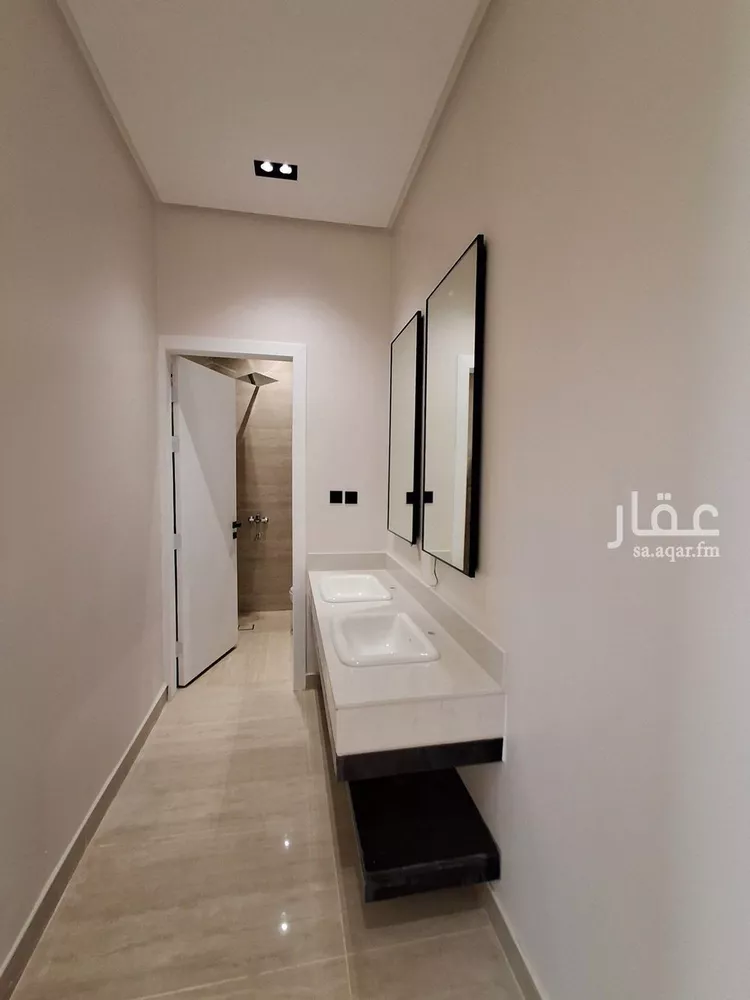 دور للبيع في شارع حسن بن عبدالوهاب, حي طويق, مدينة الرياض, منطقة الرياض صورة 3