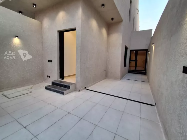Floor for Sale in Riyadh Az Zahrah 6