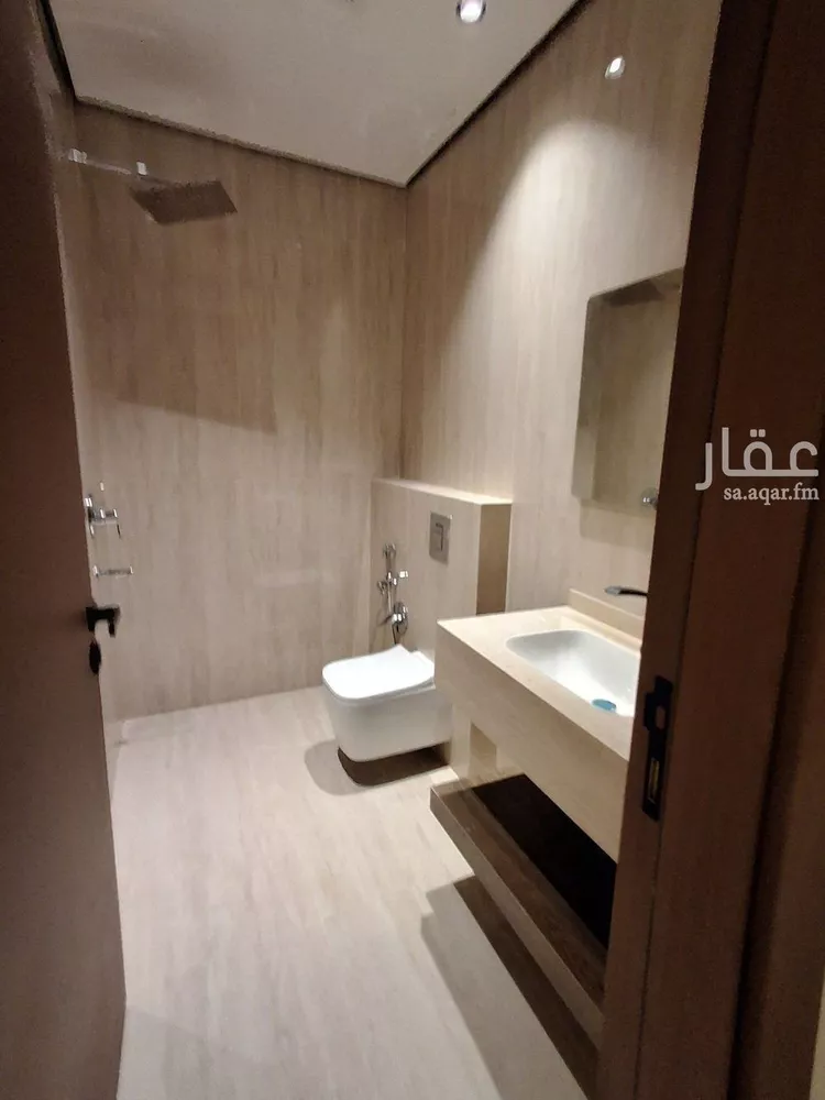فيلا للبيع في شارع محمد بن مقرن, حي العريجاء الأوسط, مدينة الرياض, منطقة الرياض 19