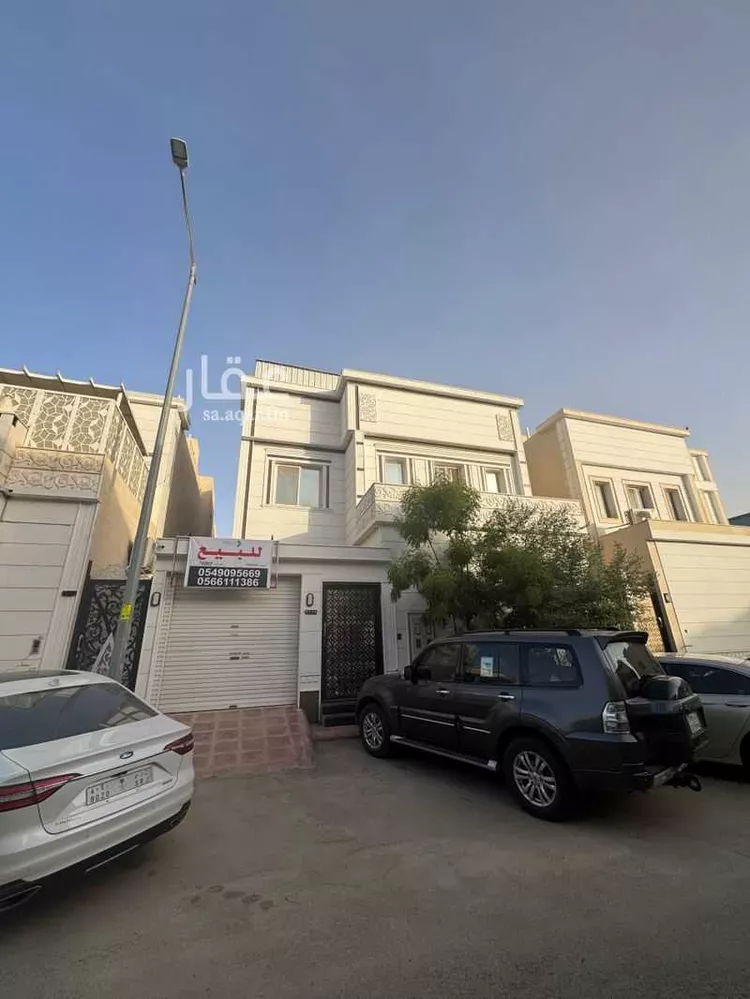 فيلا للبيع في شارع جبل الكرمل, حي القادسية, مدينة الرياض, منطقة الرياض