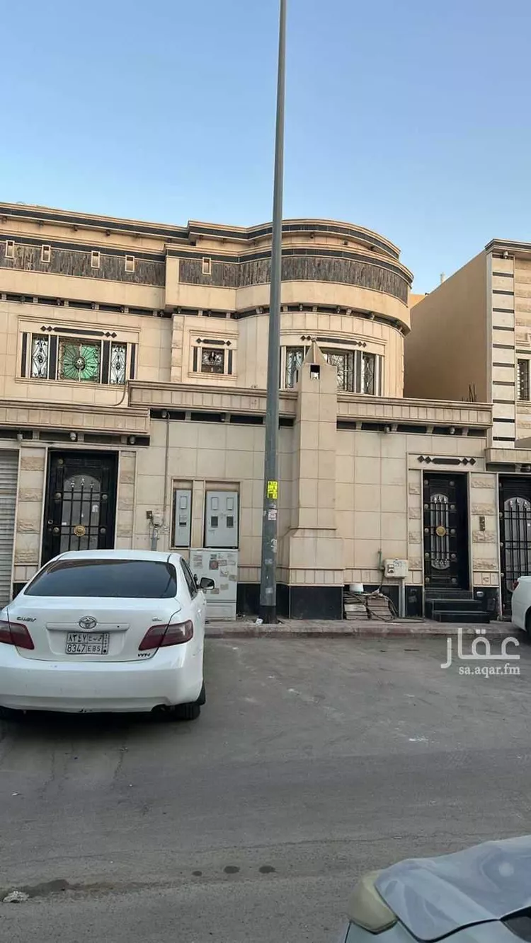 فيلا للإيجار في شارع ابن الكوفي, حي الرمال, مدينة الرياض, منطقة الرياض
