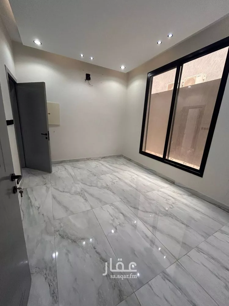 Floor for Rent in Riyadh Okaz صورة 3