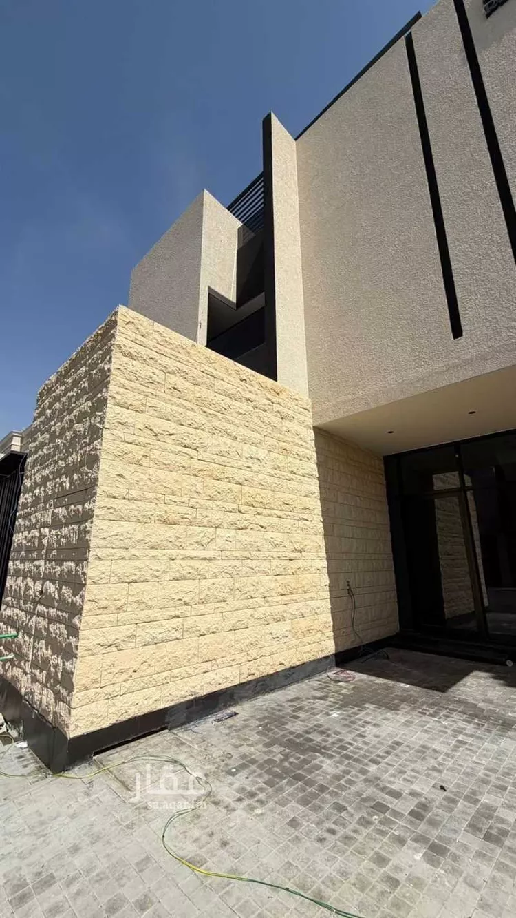 دور للبيع في شارع قطب الدين بن ظهيره, حي القيروان, مدينة الرياض, منطقة الرياض صورة 3