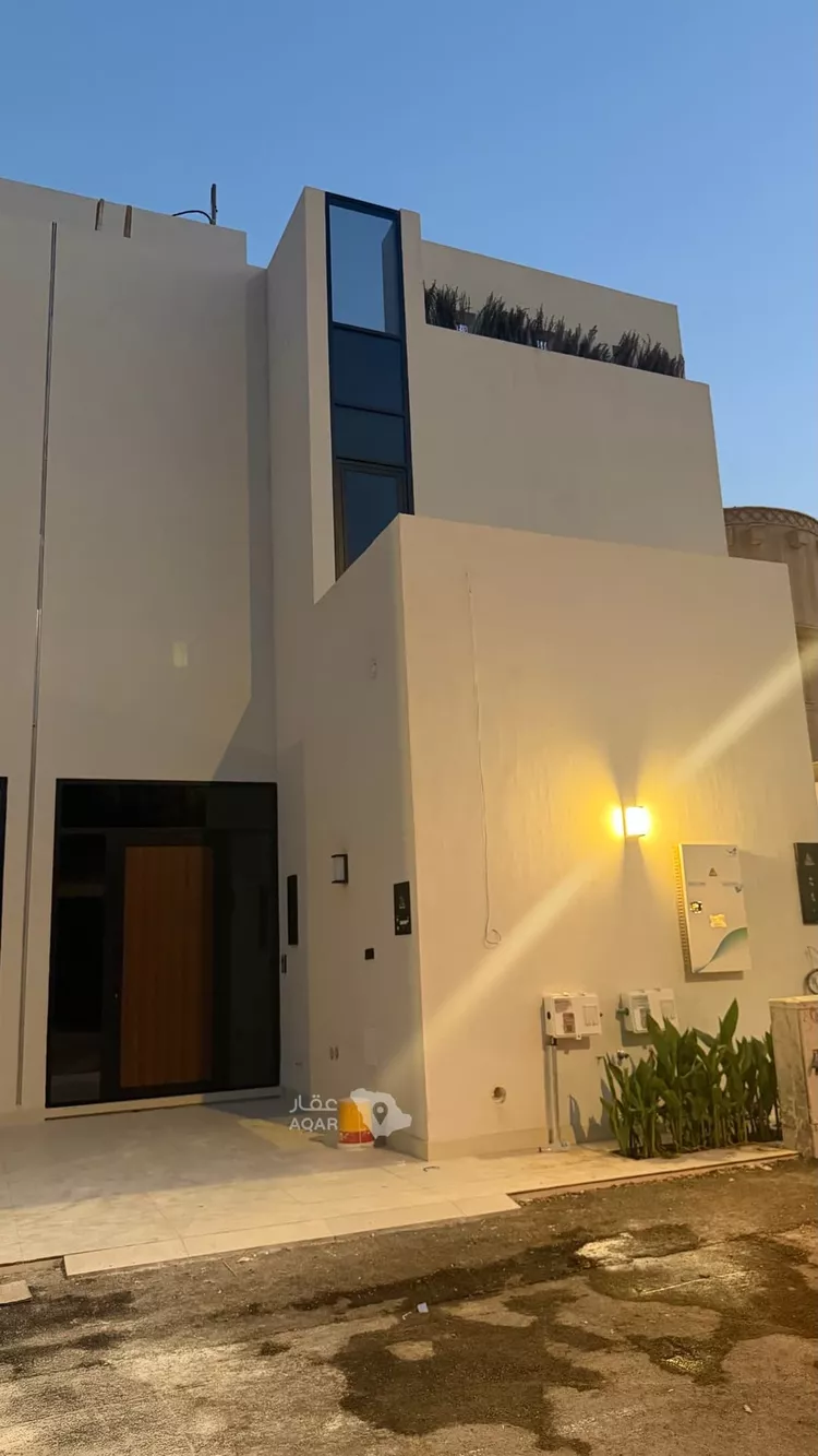 دور للبيع في شارع عمران الحسيني, حي المونسية, مدينة الرياض, منطقة الرياض
