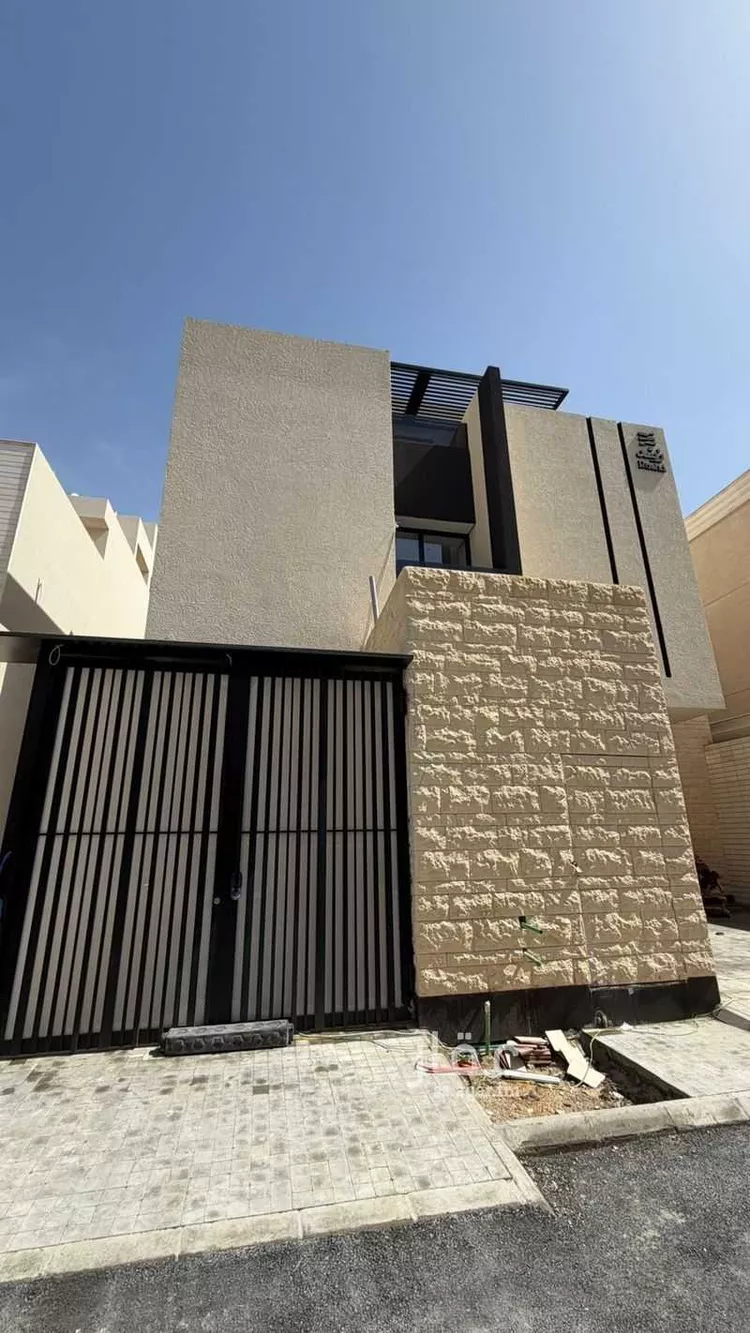 دور للبيع في شارع قطب الدين بن ظهيره, حي القيروان, مدينة الرياض, منطقة الرياض 1 صورة