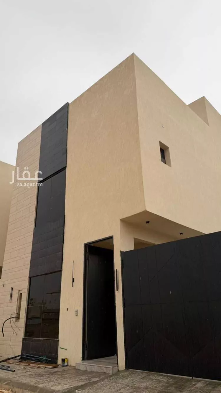 فيلا للبيع في شارع رقم 124, حي ظهرة لبن, مدينة الرياض, منطقة الرياض صورة 2