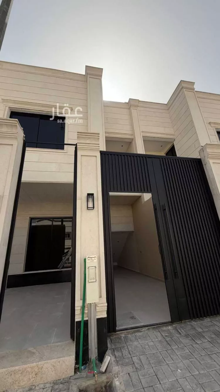 دور للبيع في شارع محمد العقيل, حي النهضة, مدينة الرياض, منطقة الرياض صورة 3