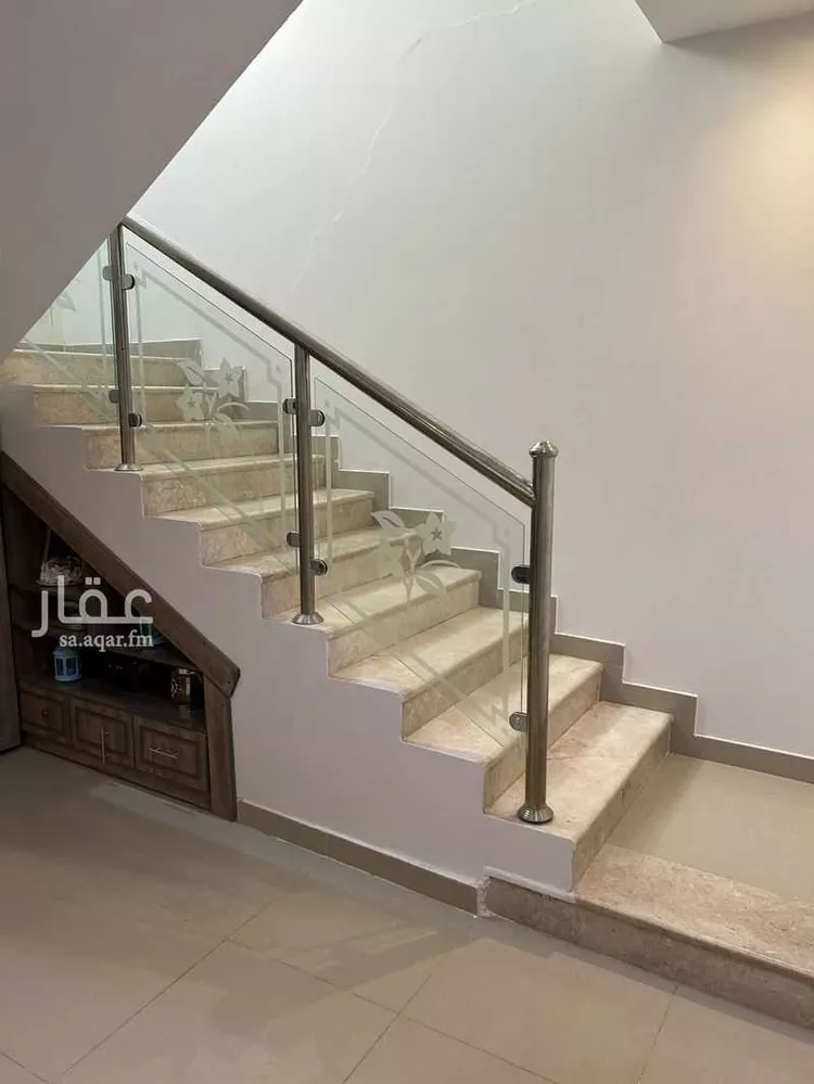 فيلا للبيع في شارع رقم 353, حي ظهرة لبن, مدينة الرياض, منطقة الرياض صورة 5